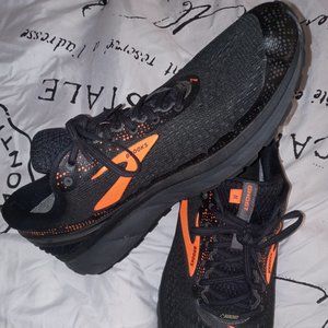 Brooks 'Ghost' Sneaker